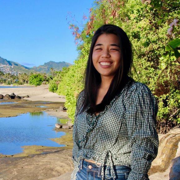 Meet your Posher, Karen - Picture 1 of 1